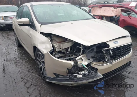 2018 Ford Focus Sel z USA, uszkodzony, nr VIN 1FADP3H20JL255001